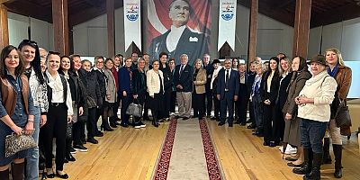 ‘Siyah Beyaz Yıllar- Kartpostallarda Gelibolu’