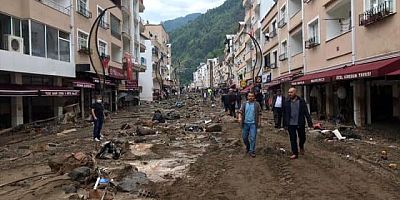 Siyasilerden Giresun’a Geçmiş Olsun Mesajı