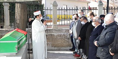 Süleyman Şah Türbesi'nin Mimarı Prof. Dr. Ünal Demirarslan, İlçemizde Toprağa Verildi