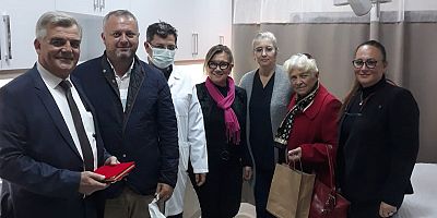 Tıbbi Cihaz Bağışçılarına Teşekkür Plaketi