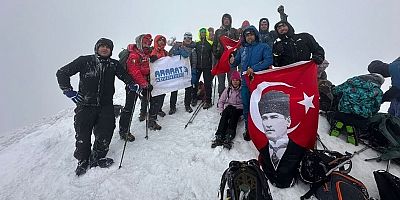 Turan, Ağrı Dağı Zirvesinde İlçemizi Temsil Etti