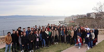 Üniversitelilerden Gelibolu Çıkarması