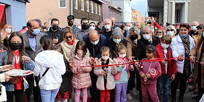 Uzun İbrahim Sokak’ta Açılış Yapıldı