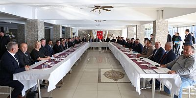 Vali Toraman Muhtarların Taleplerini Dinledi