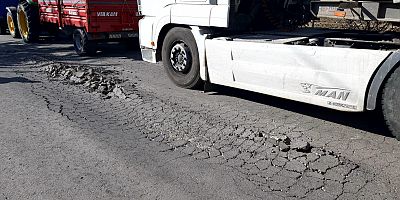 Vatandaşlar Yetkilileri Göreve Davet Etti