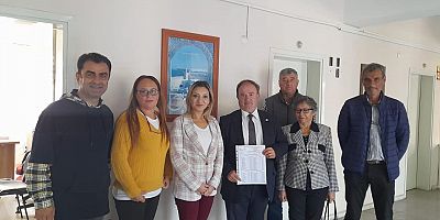 Yeniden Başkan Seçilen Alış, Mazbatasını Aldı