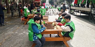 Yeşil Vatan Tırı Öğrencilerle Buluştu