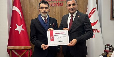 YRP İlçe Başkanlarına Başarı Belgesi Verildi