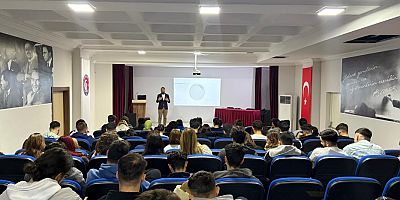 Yurtdışı Deneyimin Önemi ve Olanakları Anlatıldı