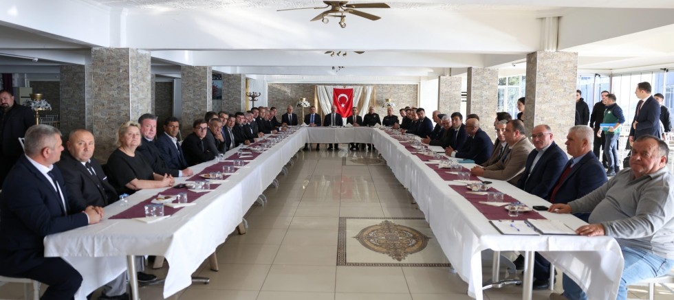 Vali Toraman Muhtarların Taleplerini Dinledi