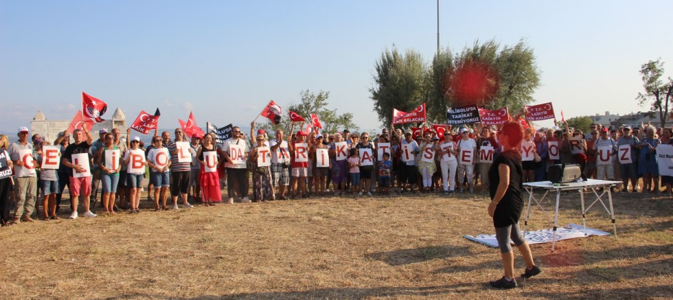 Vatandaşlardan ‘Gelibolu’da Tarikat İstemiyoruz’ Tepkisi