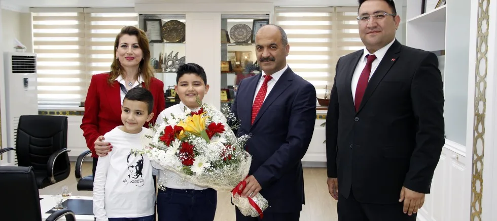 23 Nisan Kaymakamı Mehmet Pomen Oldu