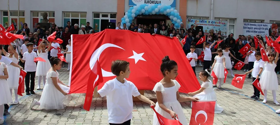 23 Nisan Ulusal Egemenlik ve Çocuk Bayramı Coşkuyla Kutlandı