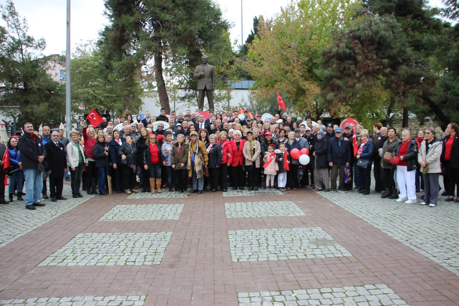 Ata’ya Saygı Çelenk Töreni Düzenlendi