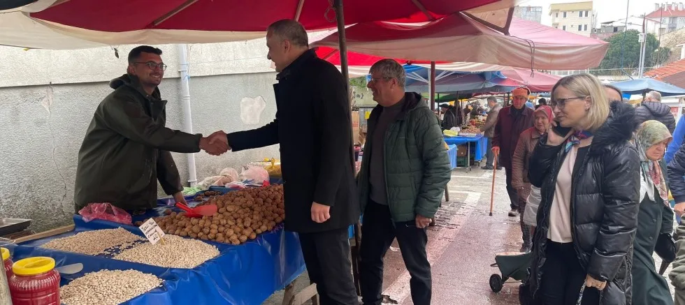 AK Parti’den Pazarcı Esnafına Ziyaret