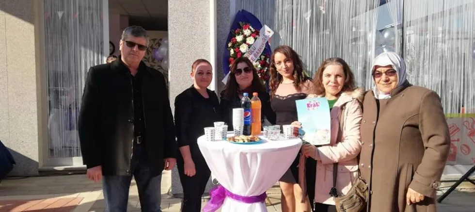 AK PARTİ İLÇE KADIN KOLLARIve TEŞKİLAT BAŞKANI  "KRAL ÇOCUK OYUN EVİ"NİN AÇILIŞINI YAPTI
