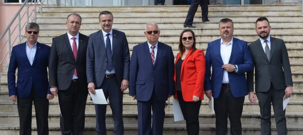 AK Partili Meclis Üyeleri Mazbatalarını Aldı