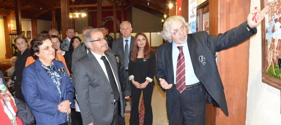 AKM’DE ÇİNİ VE SERAMİK SERGİSİ AÇILDI