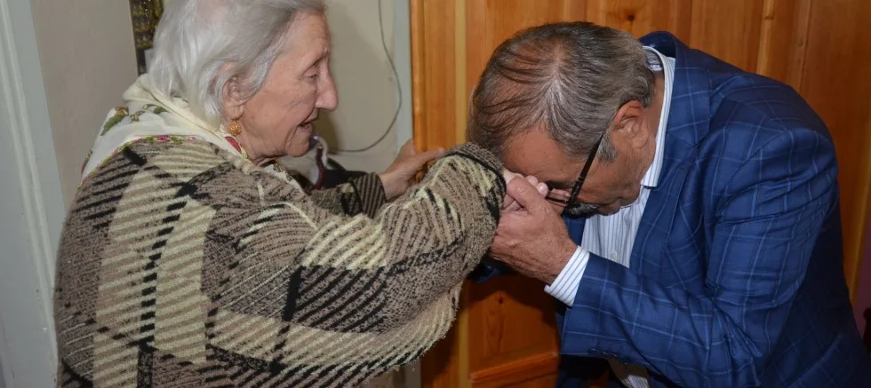 Belediye Başkanı Özacar’dan Anneler Günü Ziyaretleri