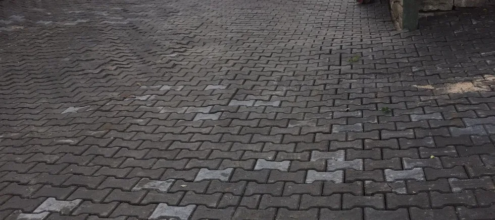 Bir Köyde Daha Parke Taşı Çalışmaları Tamamlandı