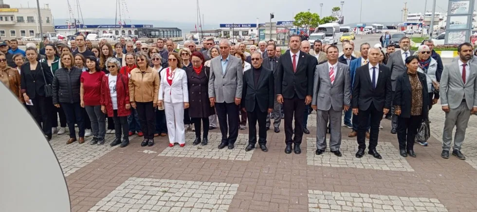 CHP’den Ata’ya Saygı Töreni