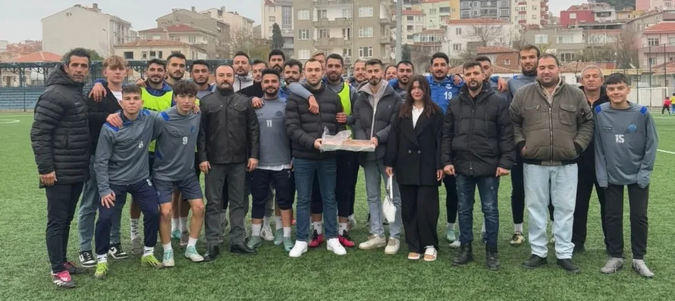 CHP Gençlik Kollarından Geliboluspor’a Destek