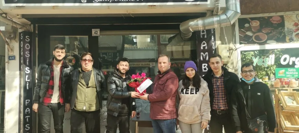 CHP Gençlik Kollarından Genç Esnaflara Ziyaret