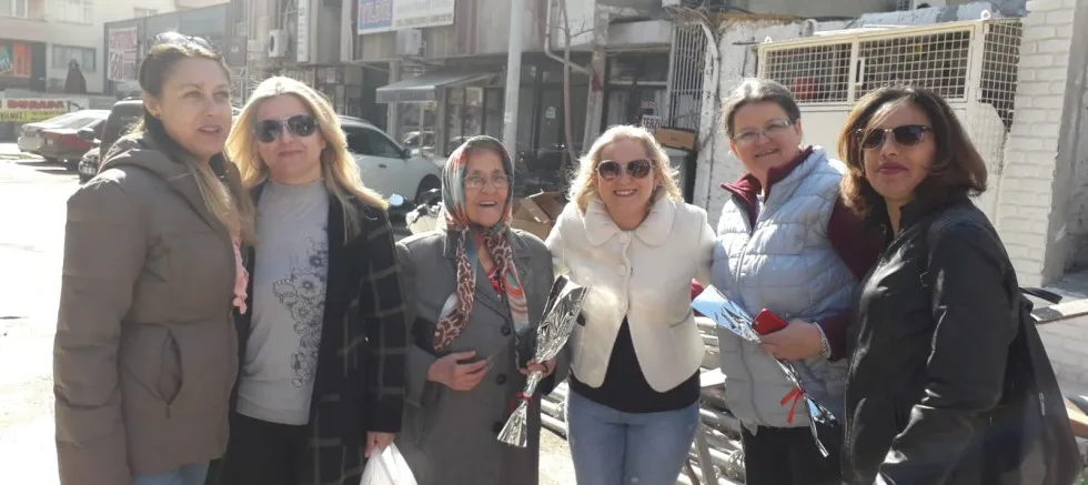 CHP İLÇE KADIN KOLLARI KADINLAR GÜNÜNÜ KUTLADI