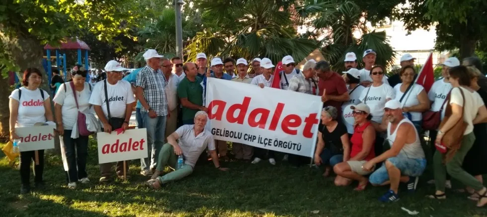CHP İLÇE ÖRGÜTÜ ADALET MİTİNGİNE KATILDI