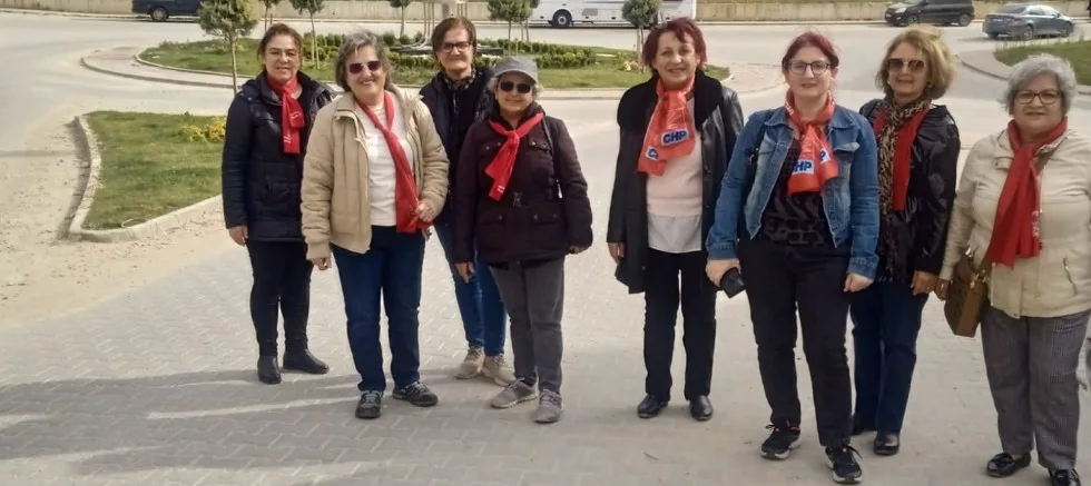 CHP’li Kadınlar, Mahalle Mahalle Ziyaretler Yapıyor