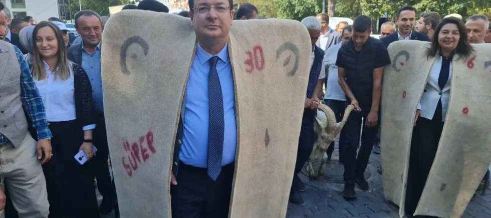 ‘Çiftçimizin, Üreticimizin Aldığı Kredilerin Faizlerinin Silinmesi Lazım’