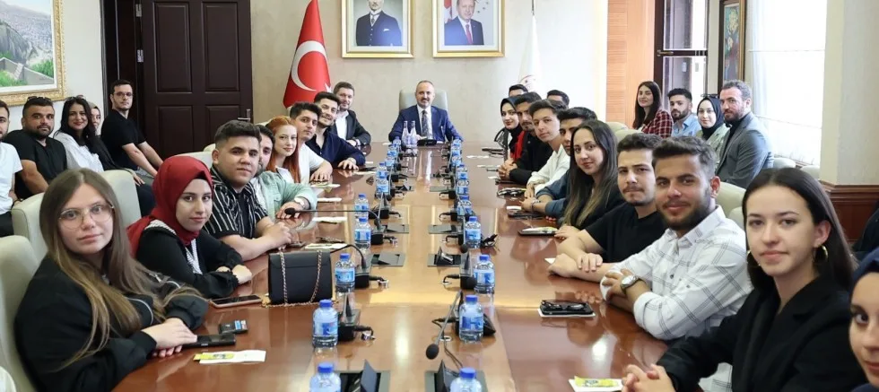 ÇOMÜ Öğrencileri Turan’ı Ziyaret Etti
