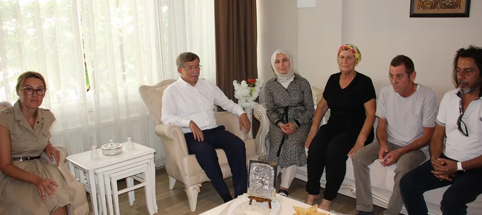 Davutoğlu’ndan Tarıman’a Geçmiş Olsun Ziyareti