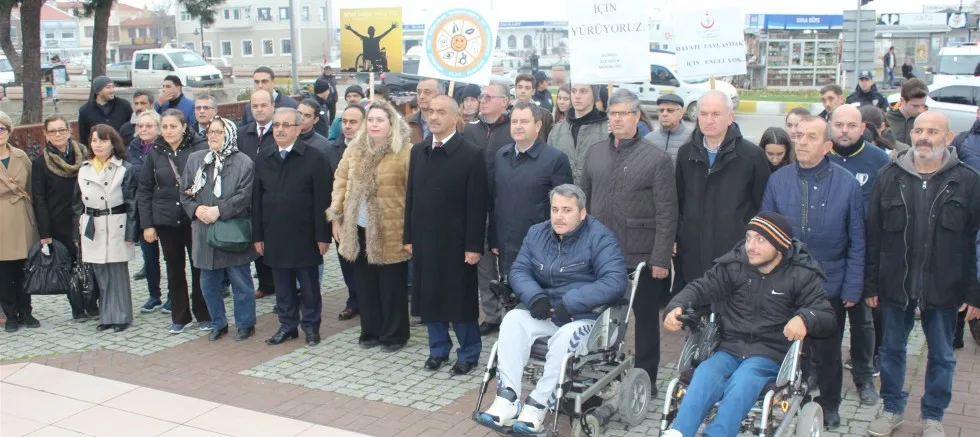ENGELLiLER iÇiN YüRüDüLER