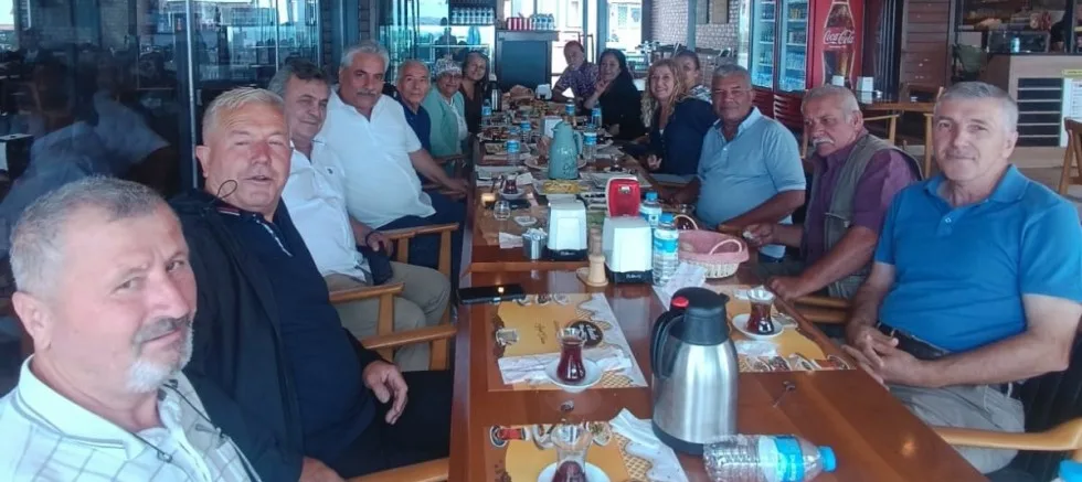 Eski Öğrencilerden Öğretmenlerine Vefa Örneği