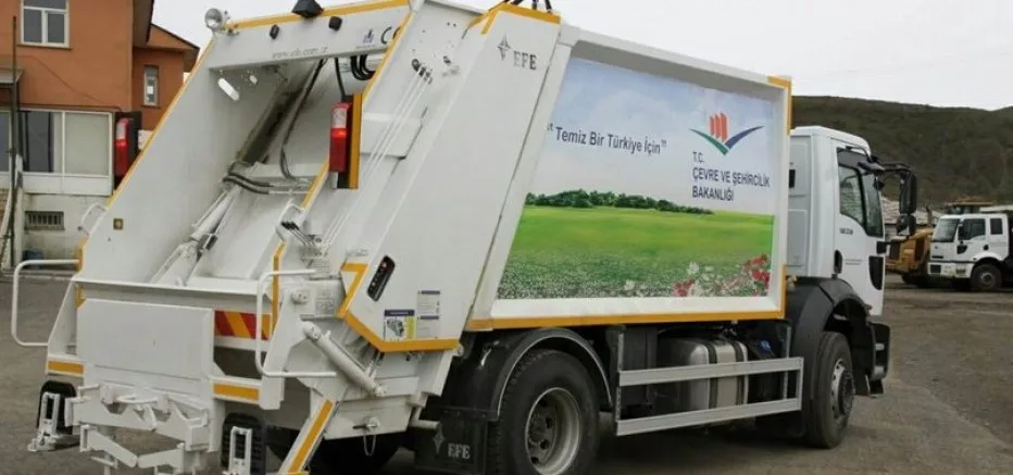 Evreşe Belediyesi Köylerden Çöpleri Toplamayı Bıraktı