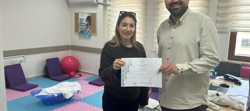 Gebe Okulu Mezunlarına Katılım Belgeleri Verildi