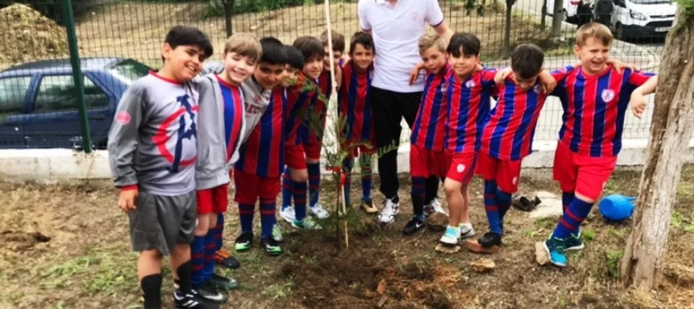 Geleceğin Futbolcuları, Gelecek İçin Fidan Dikti