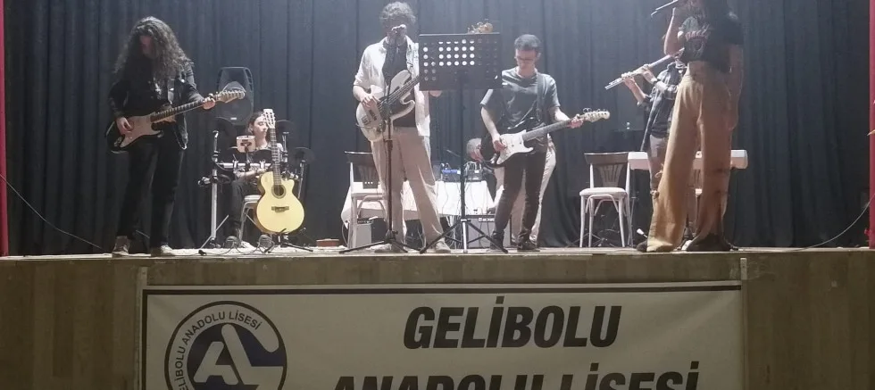Gelibolu Anadolu Lisesi’nden Yıl Sonu Konseri