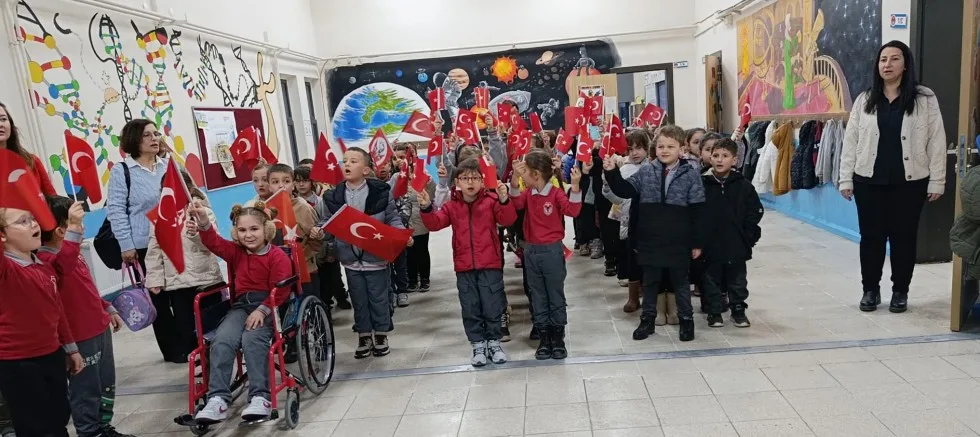 Gelibolu’da İkinci Dönem Bayrak ve Vatan Sevgisiyle Başladı