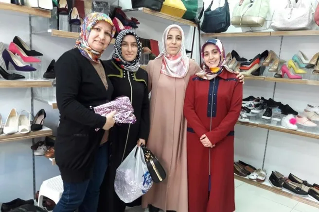 GELİBOLU DİN GÖREVLİLERİNDEN ESNAFLA HASBİAL