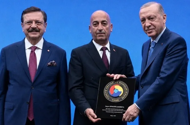 Gelibolu TSO Genel Sekreteri Çakmak’a 30. Yıl Onur Ödülü