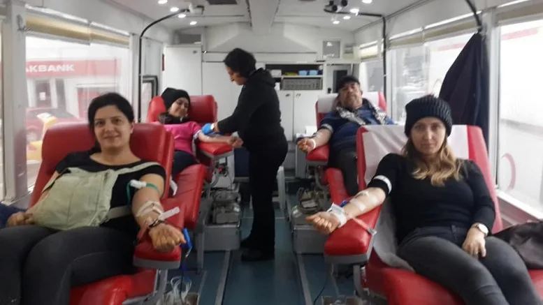 GELİBOLULULARDAN 142 ÜNİTE KAN BAĞIŞI