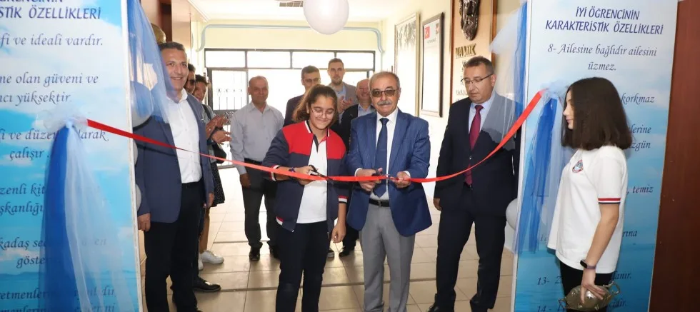 ‘Görsel Sanatlar ve Teknoloji Tasarım’ Sergisi Açıldı