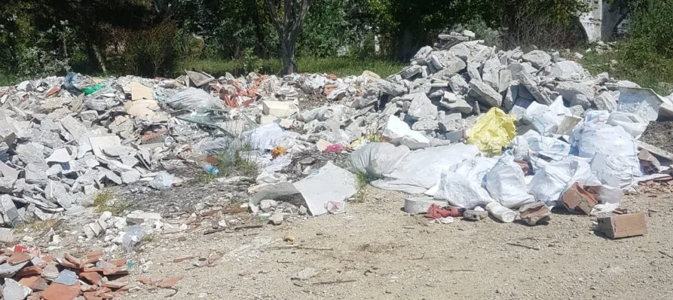 Güneyli Girişini Çöplüğe Çevirdiler