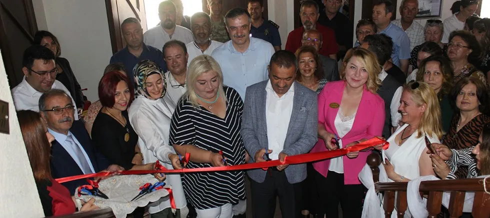 Halk Eğitim Merkezi Kursiyerlerinden Yıl Sonu Sergisi