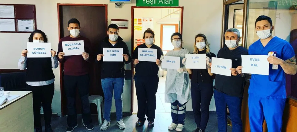 Hastane Çalışanlarından ‘Evde Kal’ Çağrısı