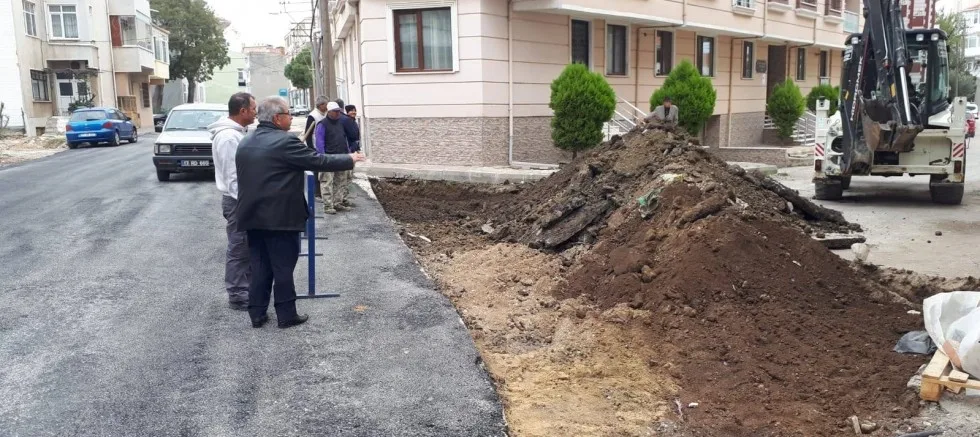 İYİLEŞTİRME VE YENİLEME ÇALIŞMALARI HIZ KESMEDEN DEVAM EDİYOR