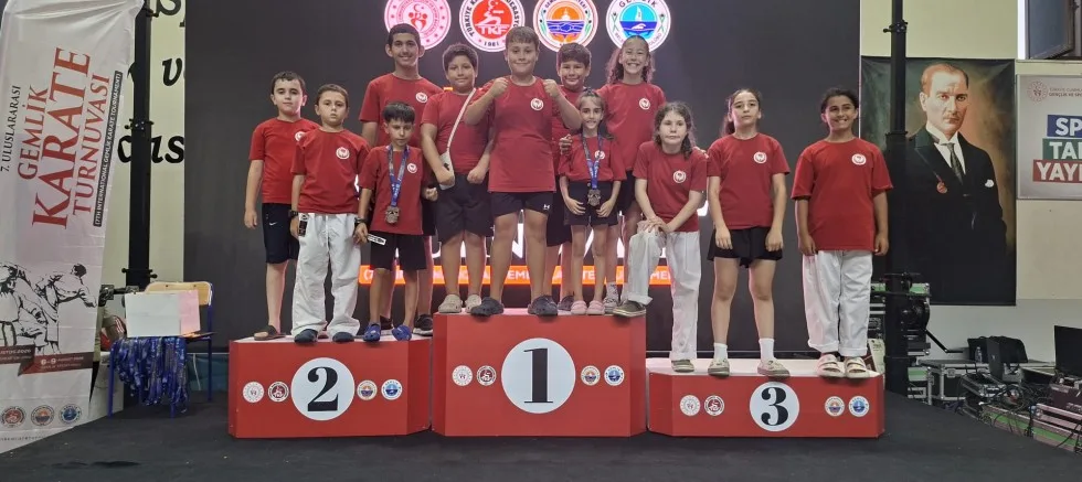 Karate Turnuvasından Gelibolu’ya 4 Madalya