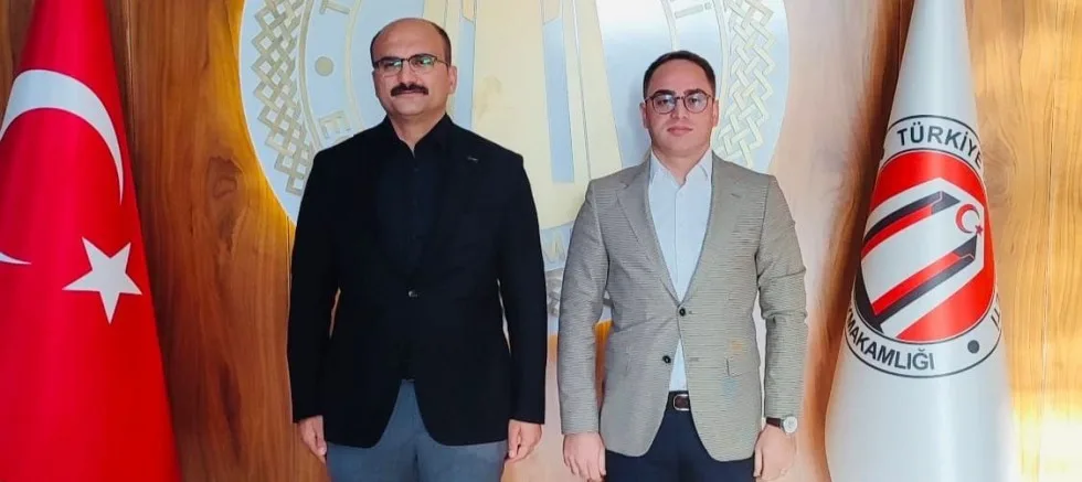 Kaymakam Abacı’dan Eceabat Kaymakamı Çiçek’e Ziyaret